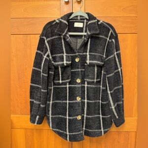 Z Supply Black and White Tucker Plaid Teddy Jacket Small 
excellent condition!